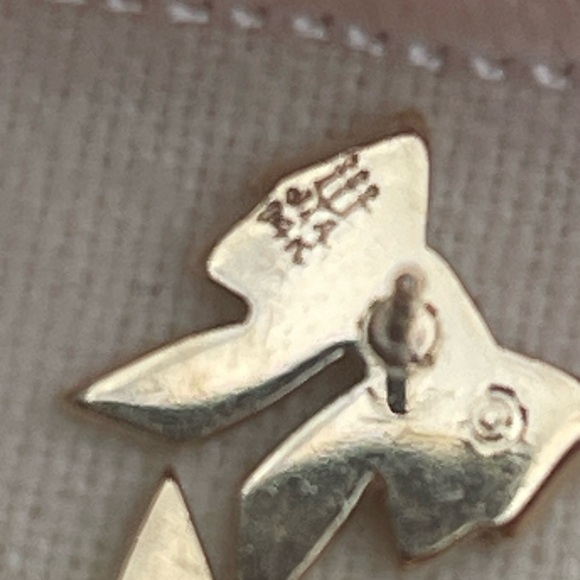 James Avery 14k yellow Gold Bow Back-Post Stud Earrings - Picture 12 of 15